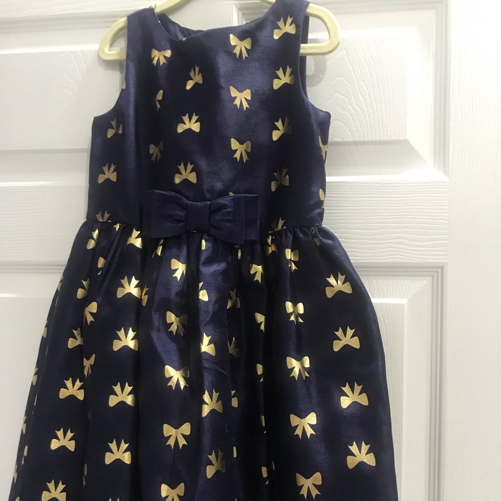 Dress - Picture 4 of 4